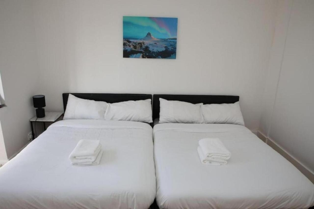 Oyo Timi Holiday Homes Лондон Экстерьер фото
