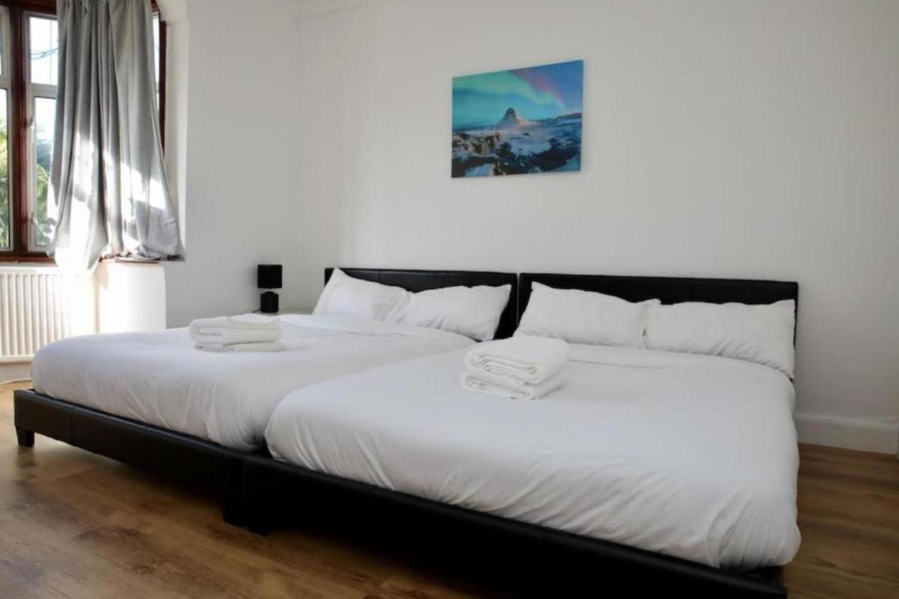 Oyo Timi Holiday Homes Лондон Экстерьер фото